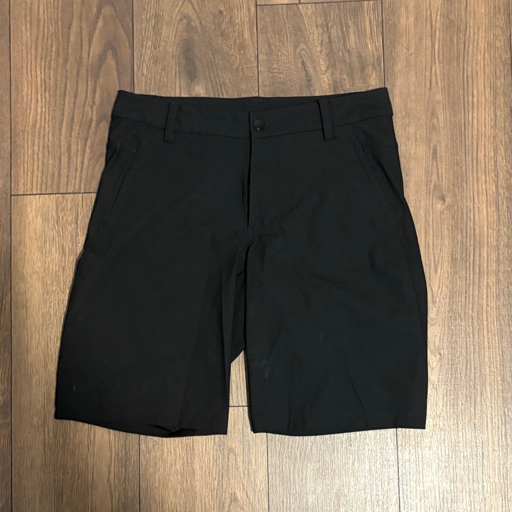 lululemon athletica Men's Black Flat Front Shorts